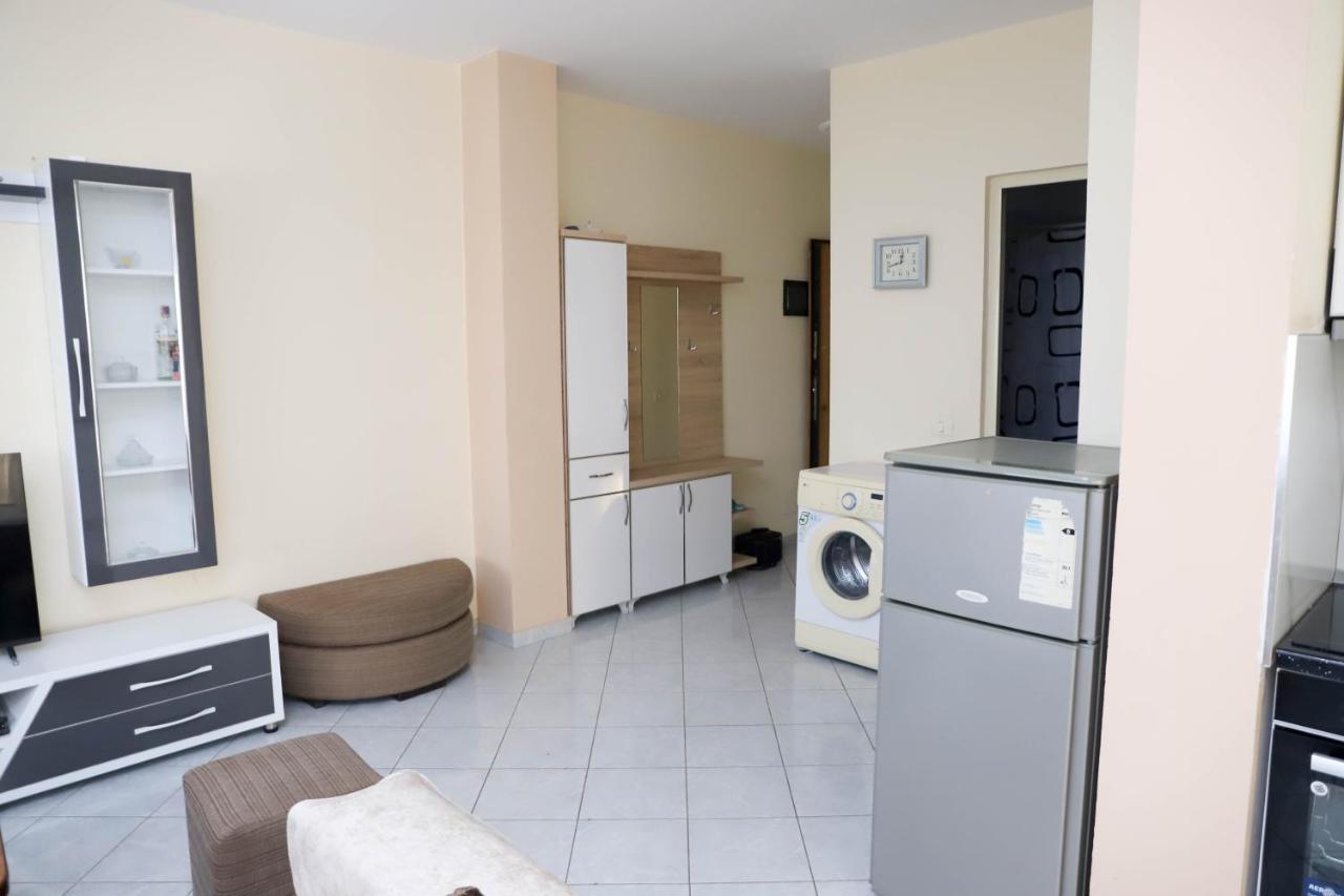 Gimi 4 * Durrës